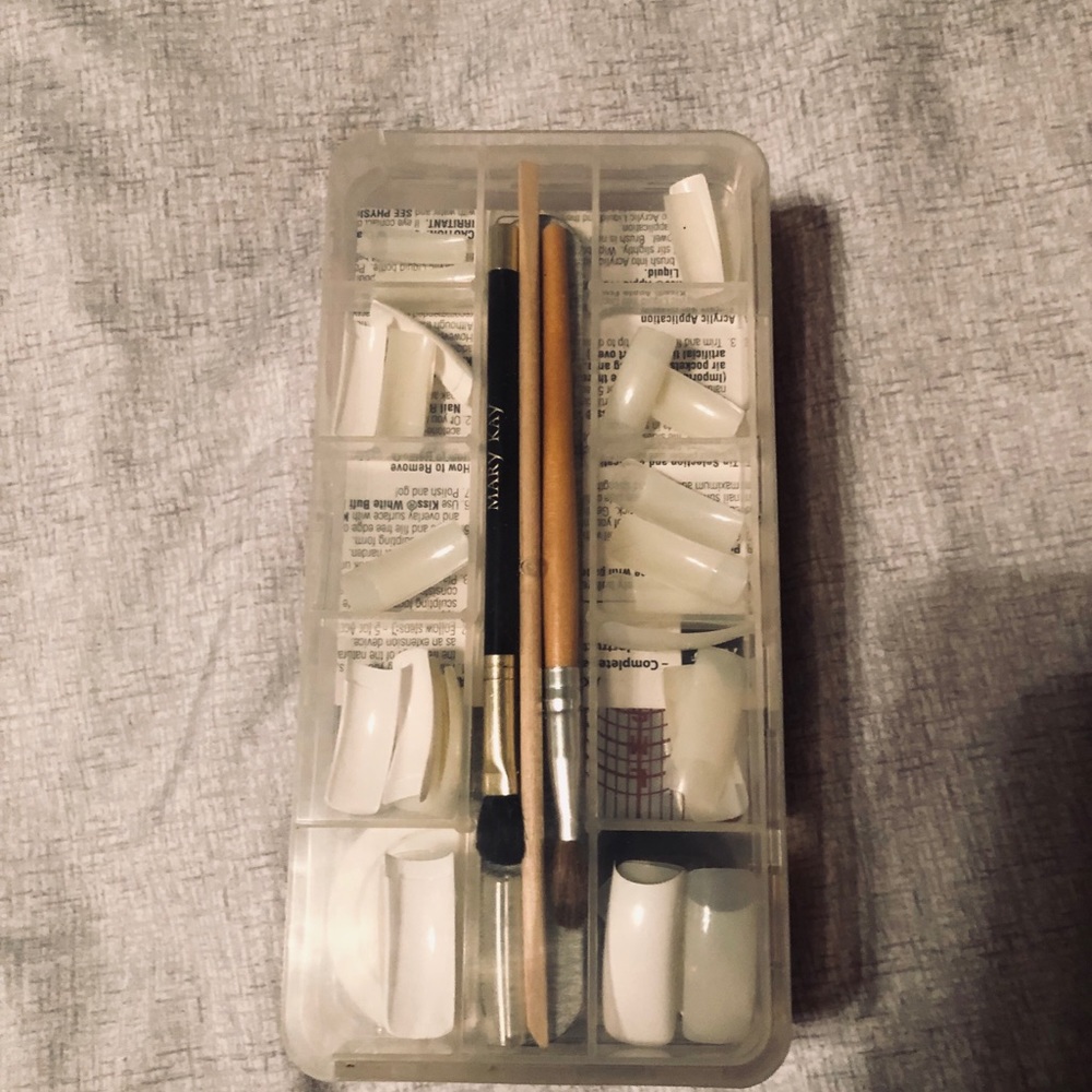 Acrylic nail set